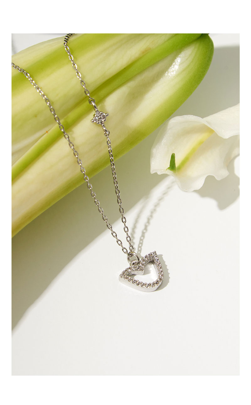 ★NOONOO FINGERS★ Freesia Necklace NOONOOFINGERS Freesia Necklace Flower Pendant Jewelry
