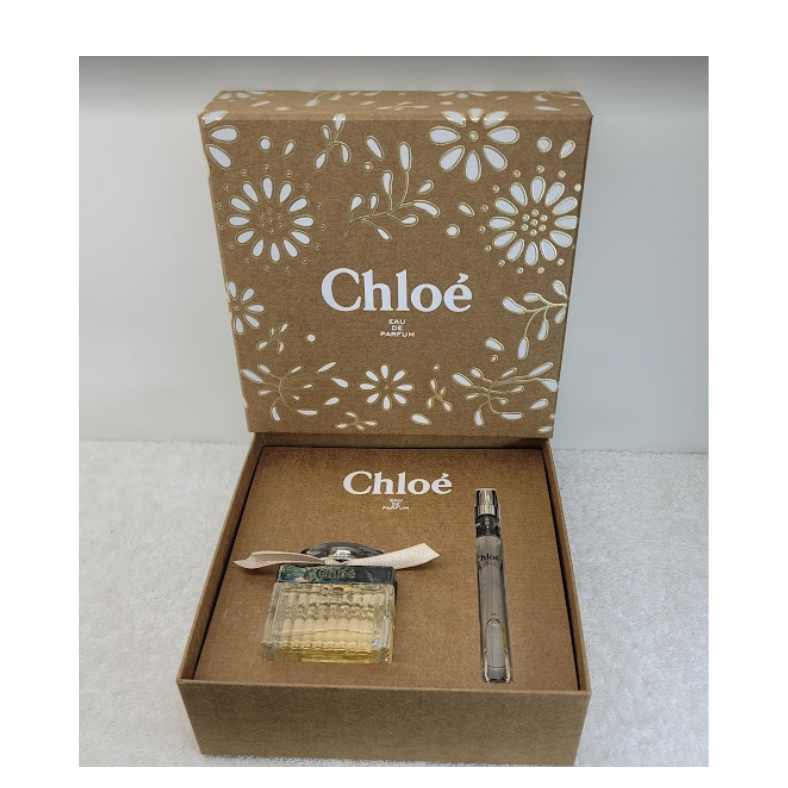 Chloé Signature Gift Set (50ml Eau de Parfum 10ml Eau de Parfum