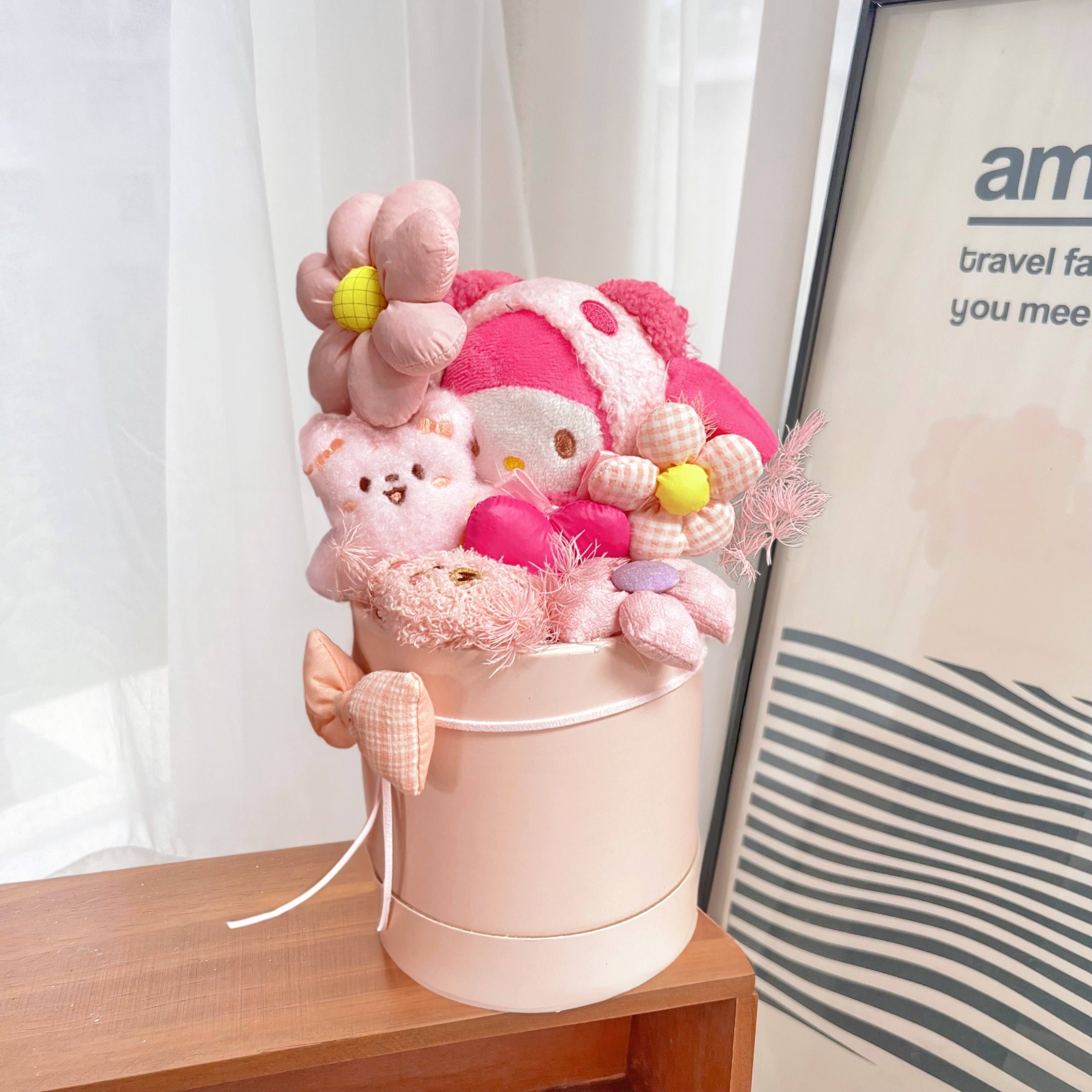 SG Stock Cute Cinnamoroll Kuromi Doll Flower Bucket Bouquet for Wedding ...