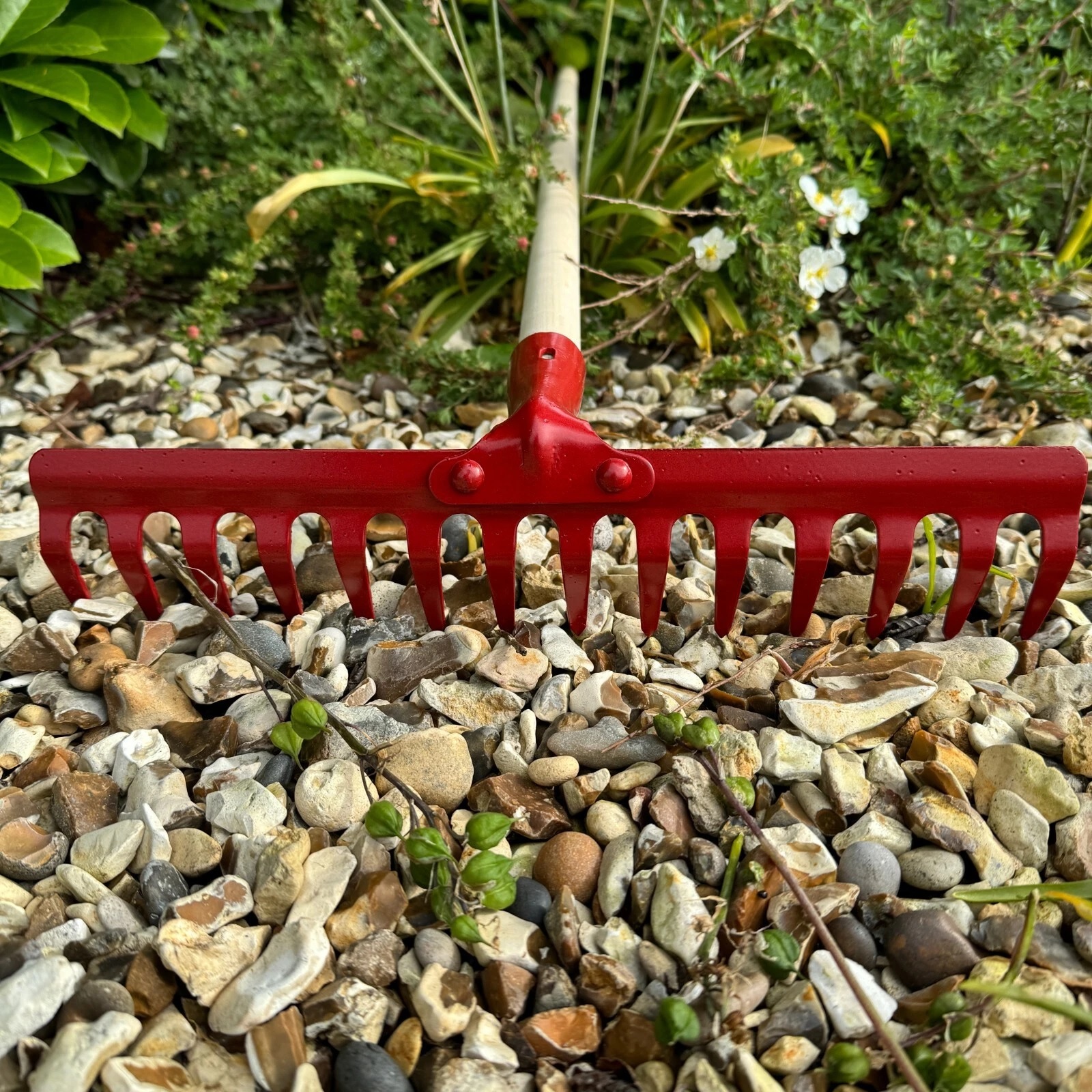 SANKI STEEL RAKE/ HEAVY DUTY METAL RAKE/ GARDEN RAKE/ SOIL RAKE W ...