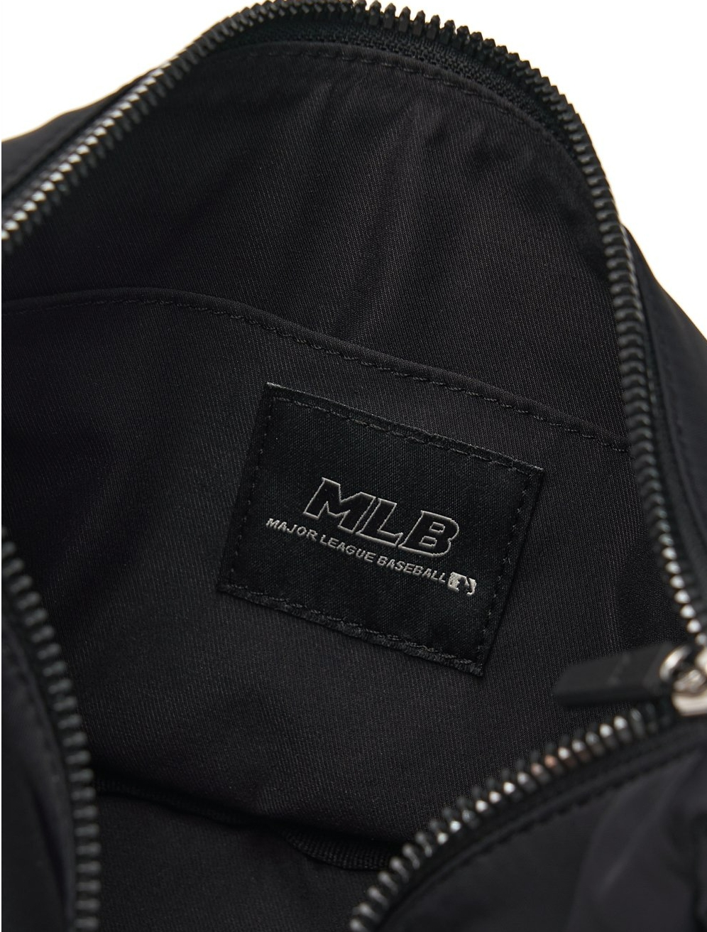 MLB Basic Nylon Sportive Crossbody Bag (2024New) | Shopee