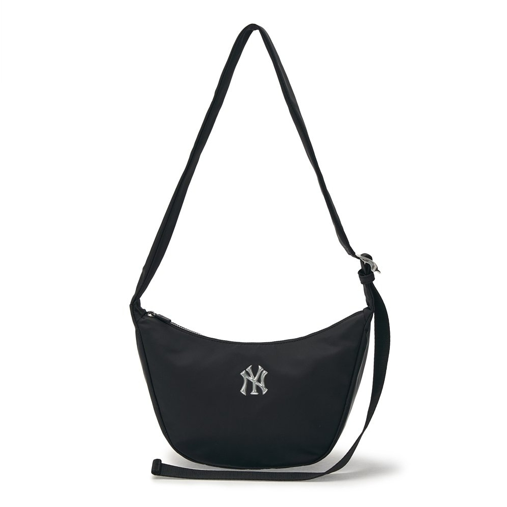 [MLB] Basic Nylon Sportive Crossbody Bag ★ 大人気★ MLB BASIC NYLON SPORTIVE CROSSBODY BAG✨✨