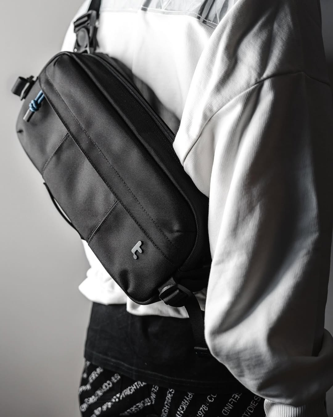 Tomtoc Wander-T26 Daily Sling Bag | 5.5L | Shopee Singapore