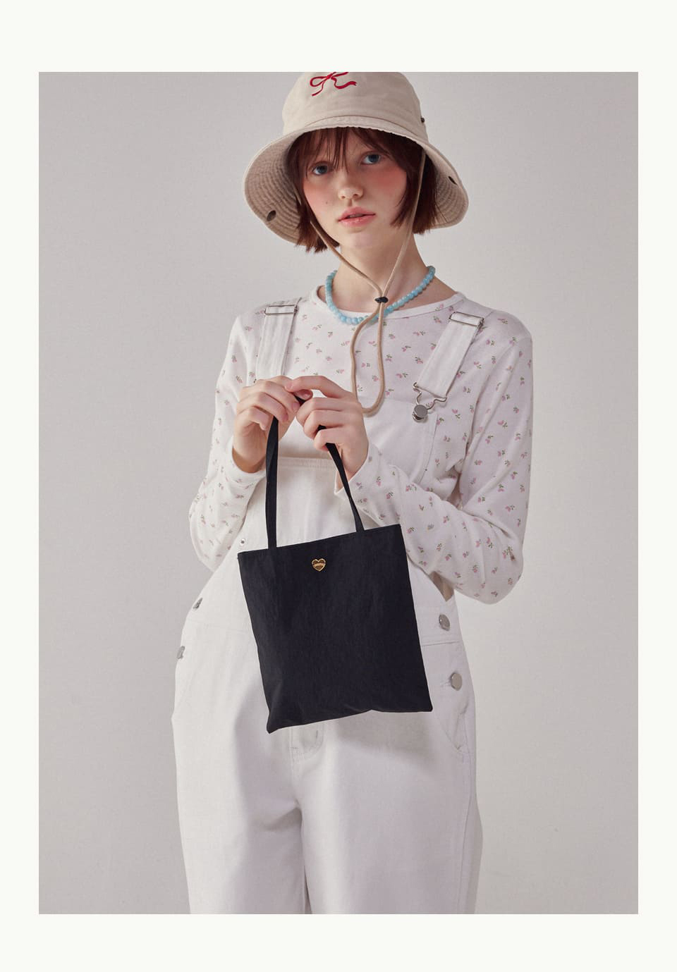 【RONRON】24SS新作★HEART SQUARE NYLON BAG RONRON HEART SQUARE NYLON BAG | Shopee Singapore