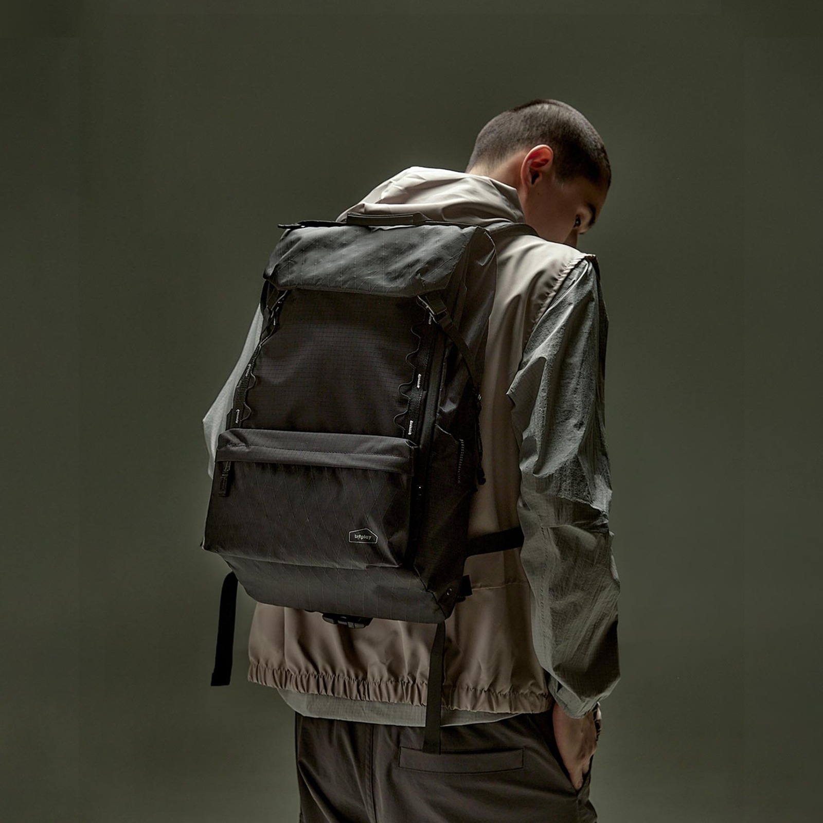 Bitplay Black Series 28L Backpack – Secure, Versatile, Expandable ...