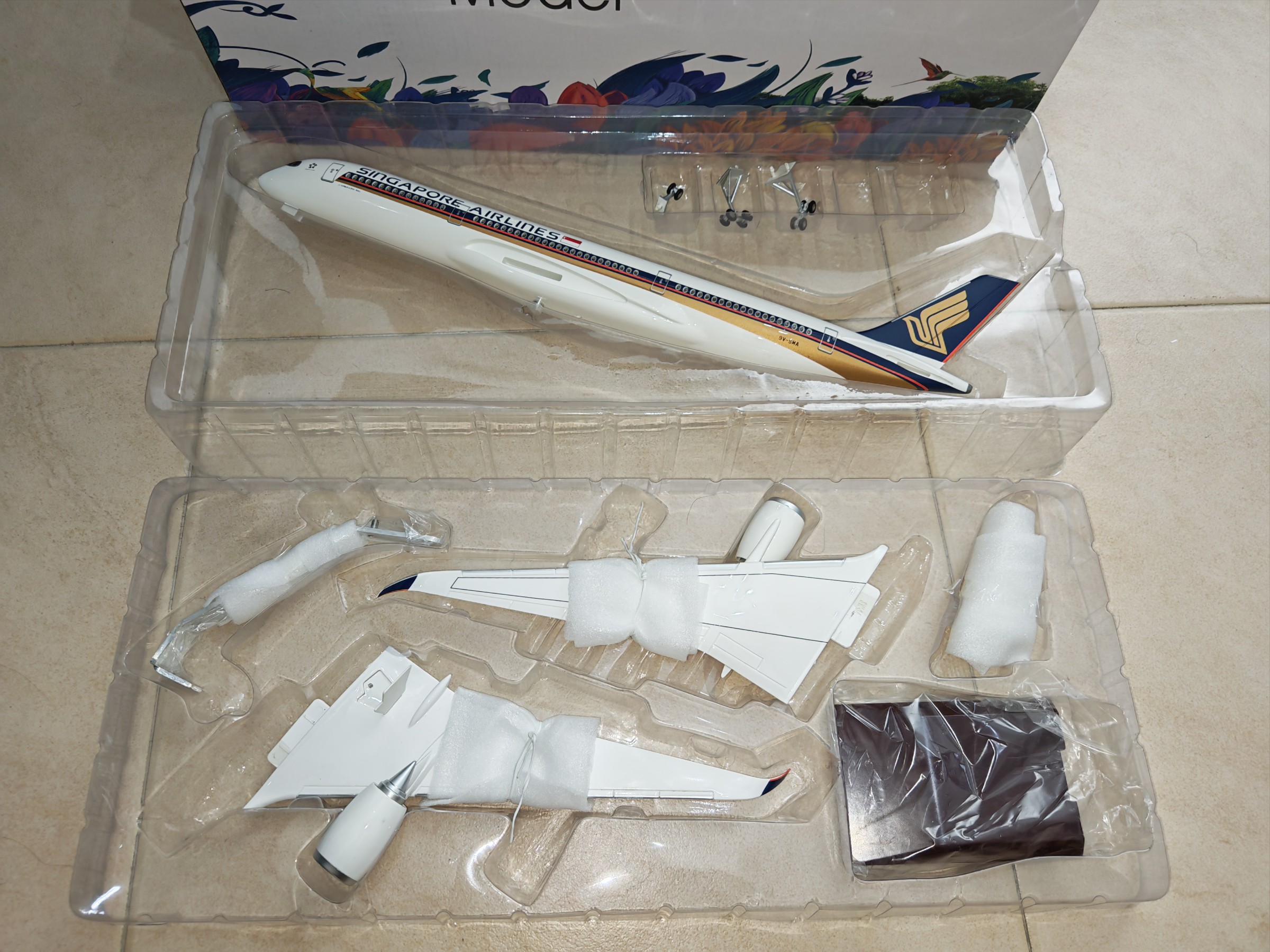 モデルプレーン A350-900 シンガポール航空 組立済みダイ