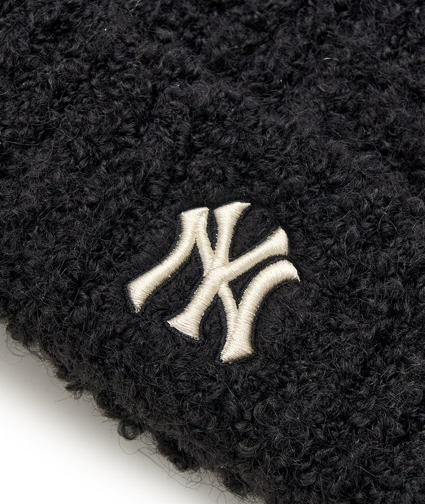 MLB Plush Meow Beanie (2025New) | Shopee Singapore