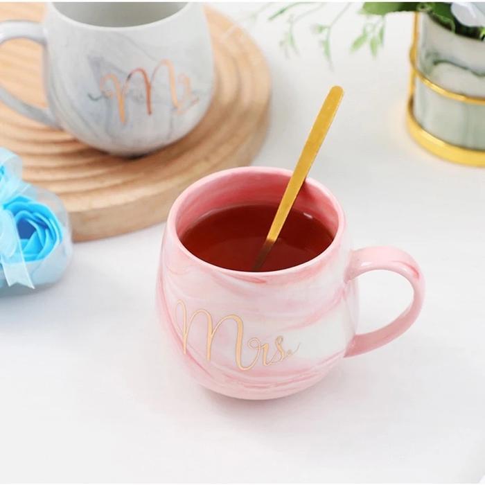 Wedding Gift Mug Couple Mr Mrs Navy Set Gelas Mr Mrs Mewah Marble Keramik dengan Gift Box untuk - Gambar 3