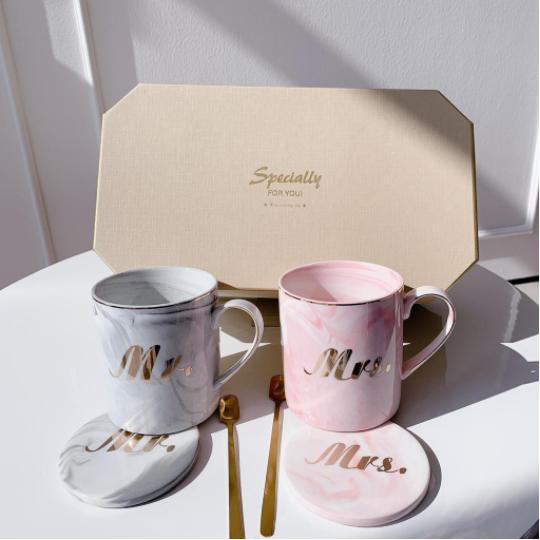 Gift Set Wedding Mr Mrs Mug Ceramic Marble Set Hadiah Lengkap Box Biru Gelas Premium untuk Wedding - Gambar 4