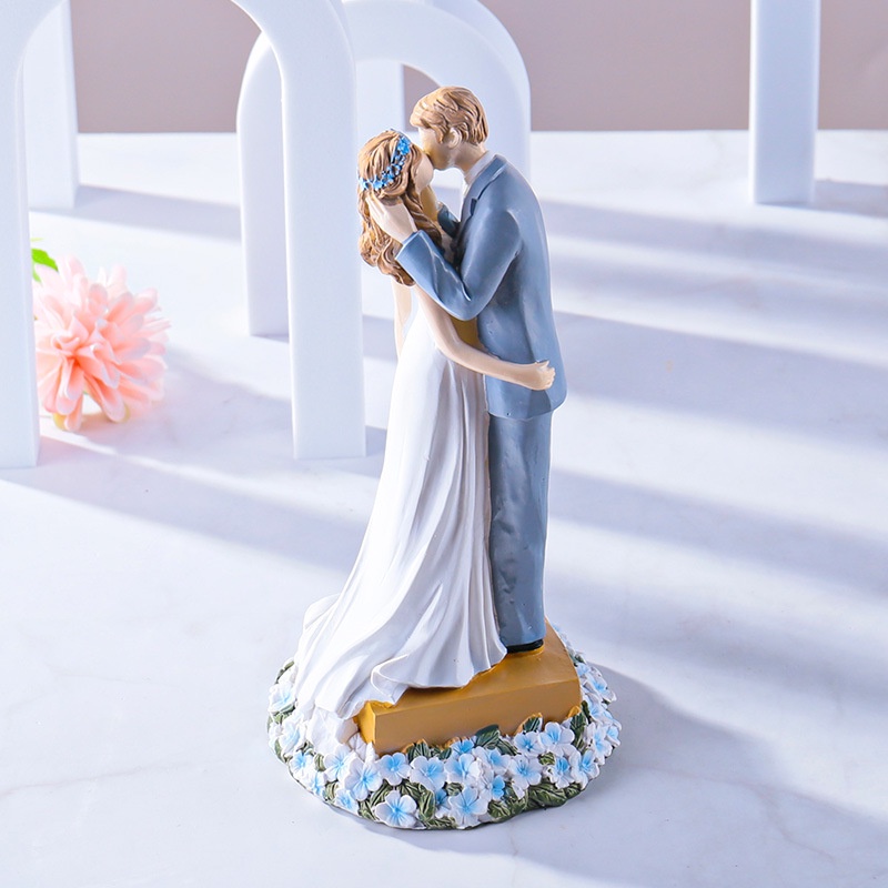 Wedding Cake Topper Resin with Wood Bride and Groom Sculpture Cake