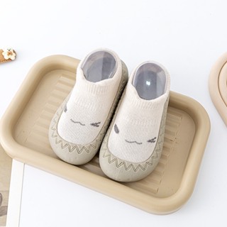 Newborn hot sale boy slippers