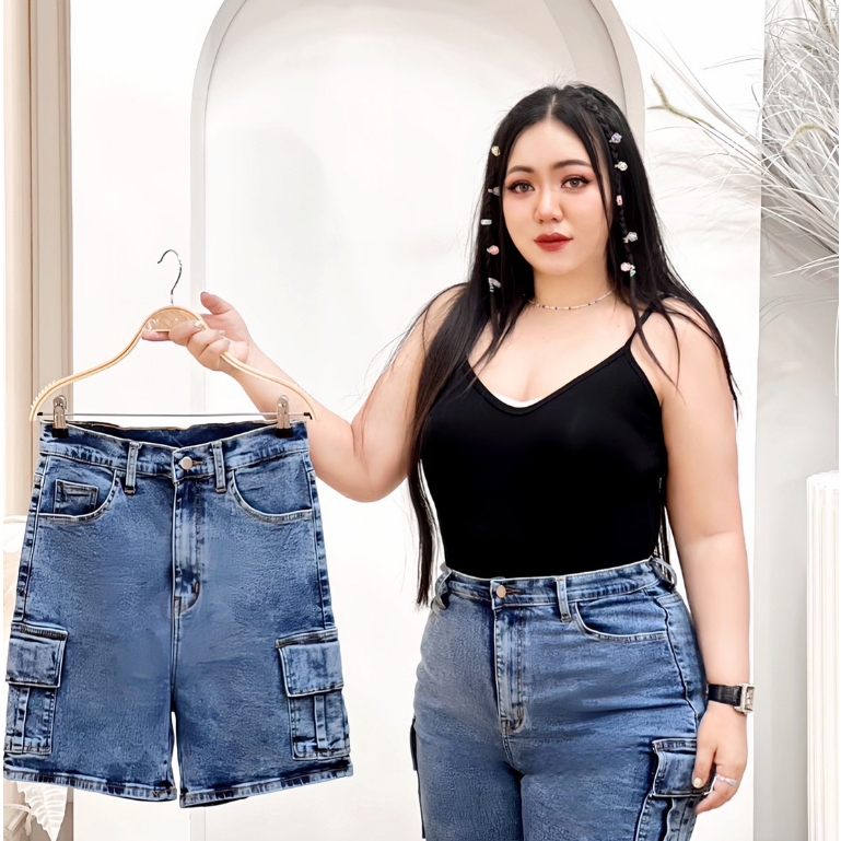PLUS SIZE Jeans Shorts Chubby Girl Model Rona k3 | Shopee Singapore