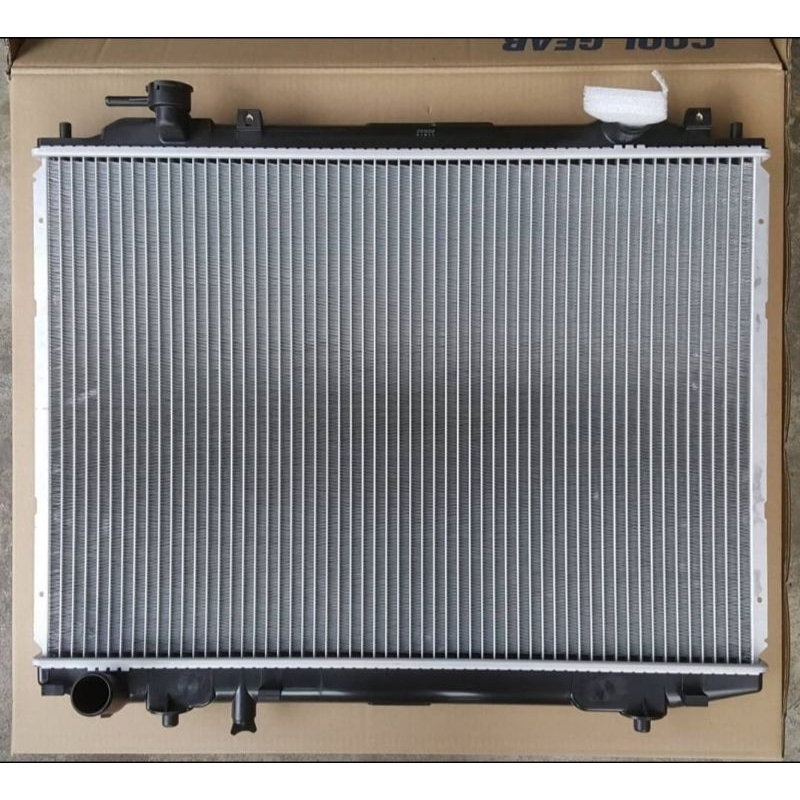 Radiator Auto Petrol & Diesel fits Mazda Bravo & BT50 BT-50 05/1996 - 10/2011