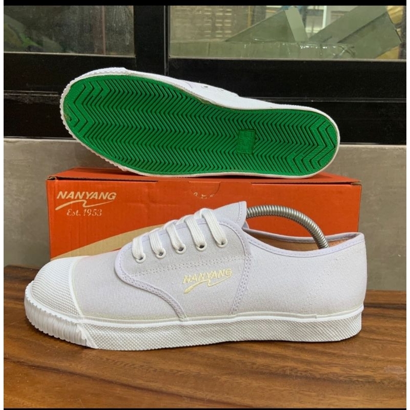 Nanyang Shoes Model 205 S Grade A White Black Size 28 46 Shopee Singapore