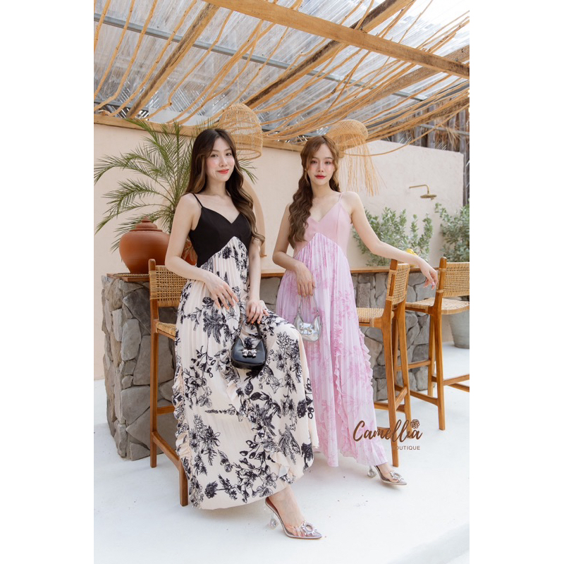 One Piece Dress Decorated With Colored Space On The Chest. At The Skirt Is Made Of Printed Fabric And Pleats. Shopee Singapore