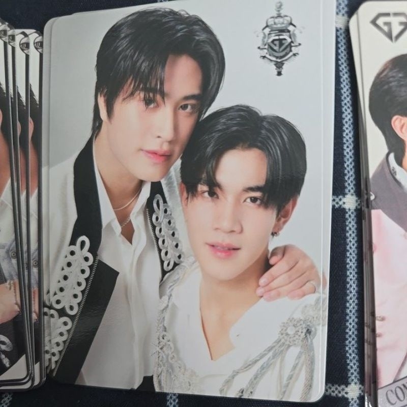 Split Leaf Gemini Fourth Run the world concert Collectible