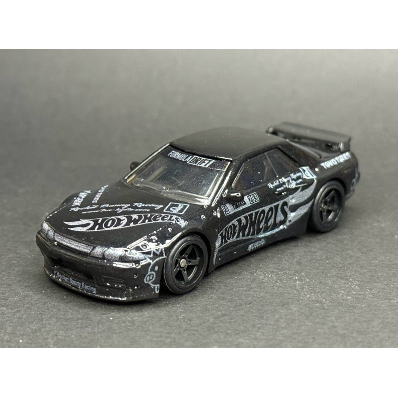 ホットウィールNISSANスカイライン GT-R (R32)PANDEM 40台 IN HAND 2024 Hot Wheels Modern Classics NISSAN SKYLINE GT-R (R32