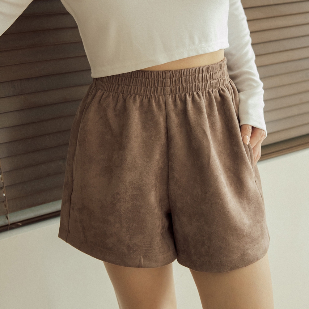 Elastic shorts for clearance women