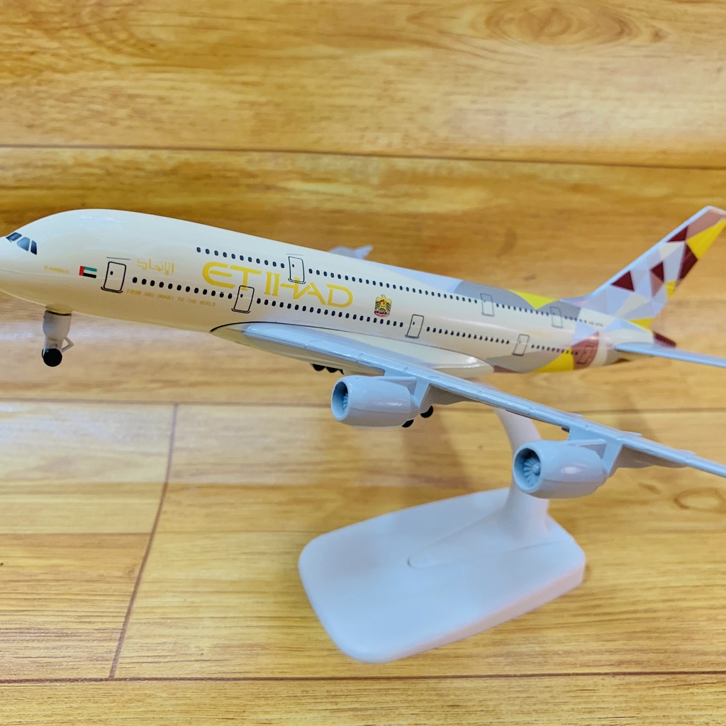 Highend 20cm Metal Aircraft Model With Wheels Etihad (fullbox