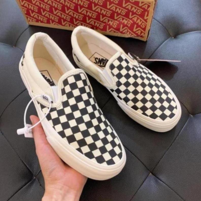 Cheapest hot sale checkered vans