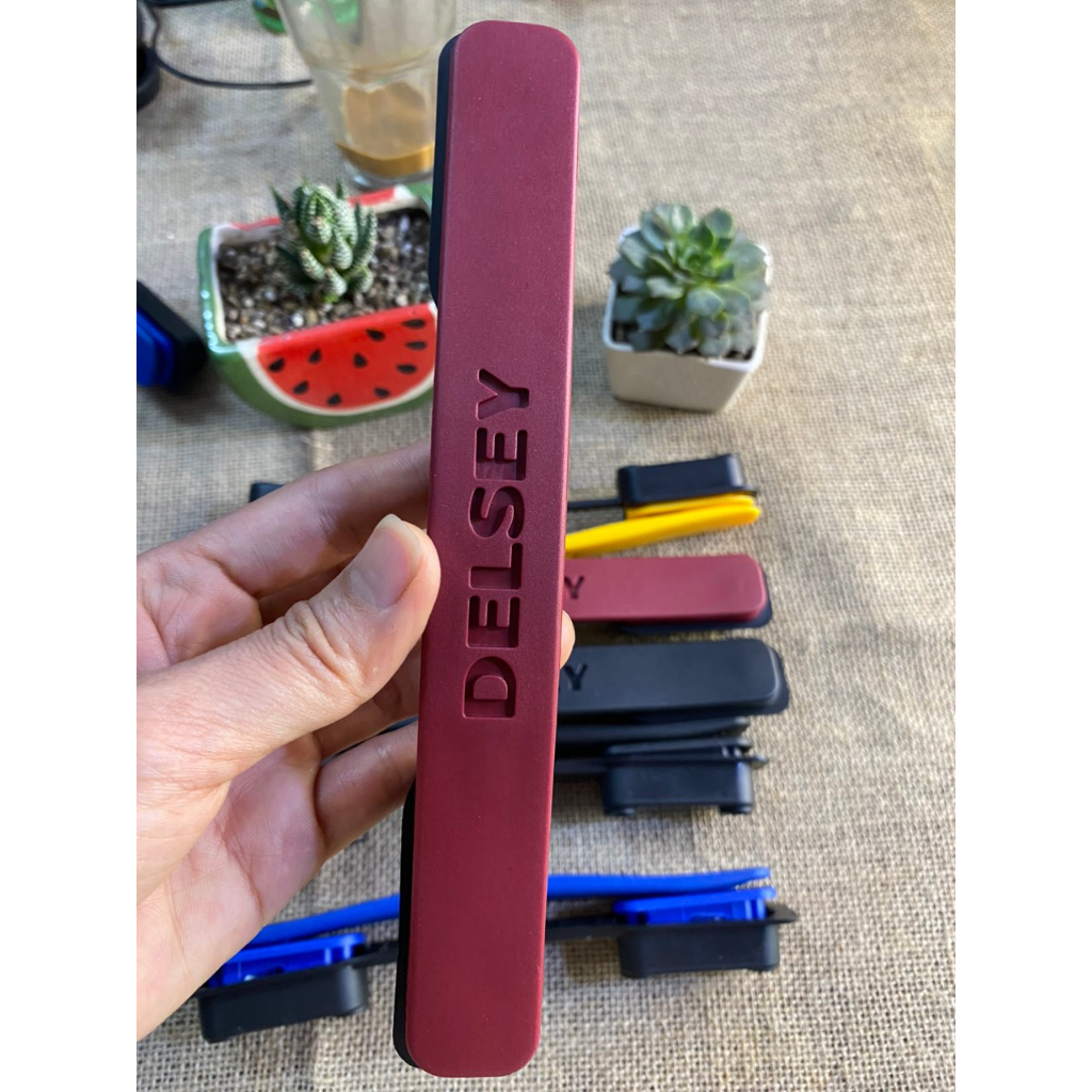 Delsey Suitcase Handle Is Used To Replace Broken Old Handles During Use