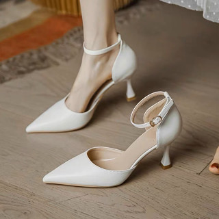 Cute closed hot sale toe heels