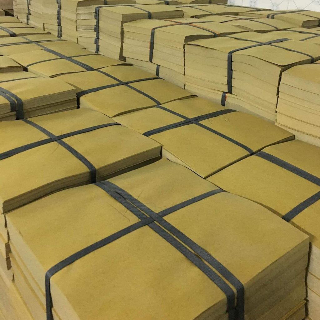1kg Lining paper for cages of crested birds, warblers, and nightingales ...