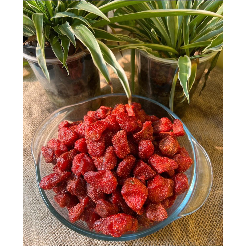 Pure Dried Strawberry (No Sugar) Shopee Singapore