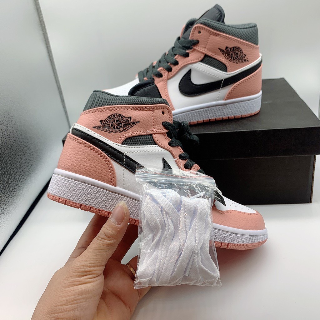sneakers nike rose poudr~