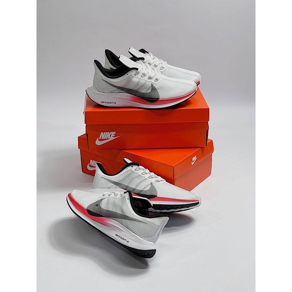 1991 Store Ni ke Zoom Pegasus 35 turbo Sneakers In White And