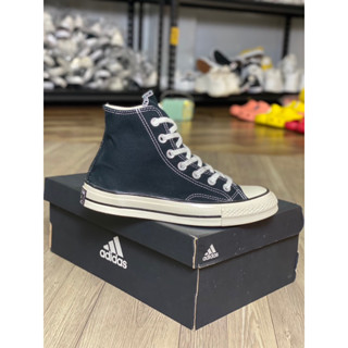 Chuck taylors high on sale top