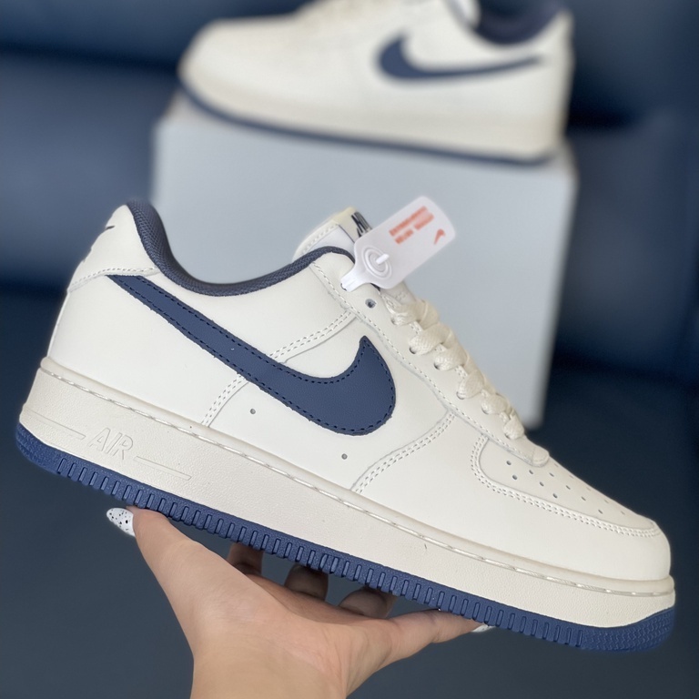 White and navy hot sale air force ones