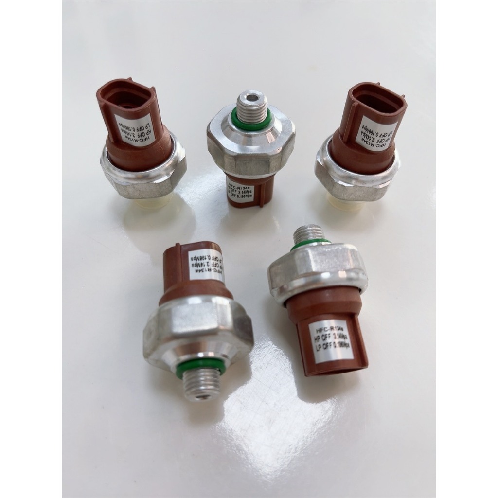 Suzuki Car AirConditioning Pressure Valve, Pressure Valve 12V / 24V