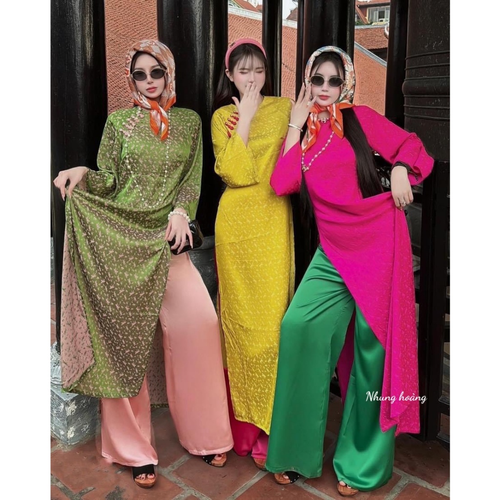 Super pretty 3-button ao dai with outstanding brocade fabric and top ...