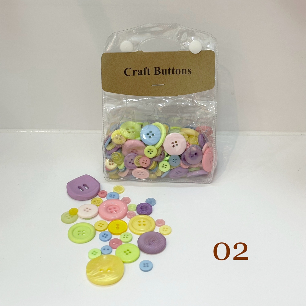 Multi-colored button bags, all sizes and designs, Chou.ihandmade ...