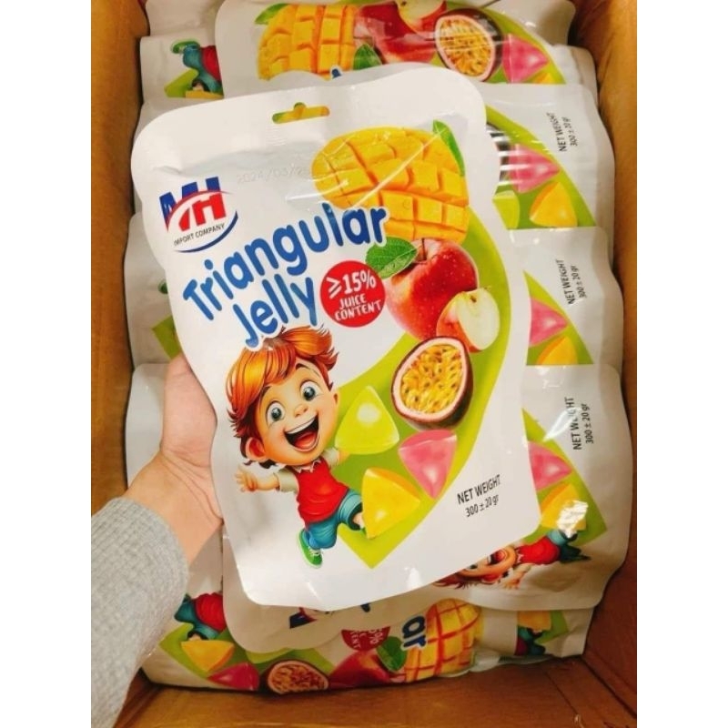 Fruit-flavored triangle jelly (about 30 to 35 pieces) | Shopee Singapore