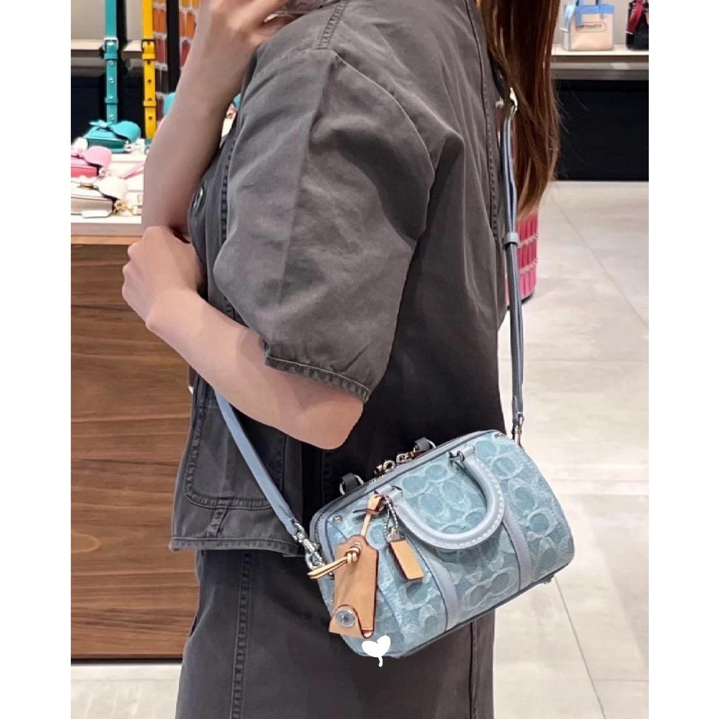 Coach Boston Cj832 pillow pack Shopee Singapore