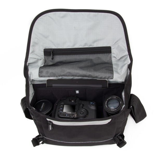 Crumpler waterproof thick foam Camera bag protects the Camera
