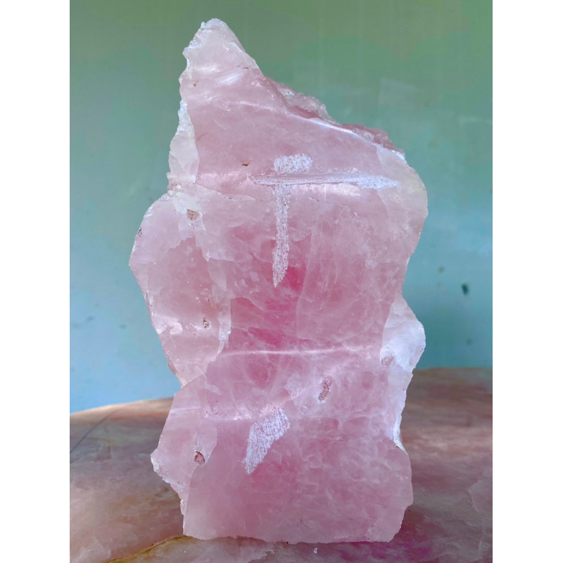 Natural rough rose quartz stone weighs 1.6kg of feng shui stone ...