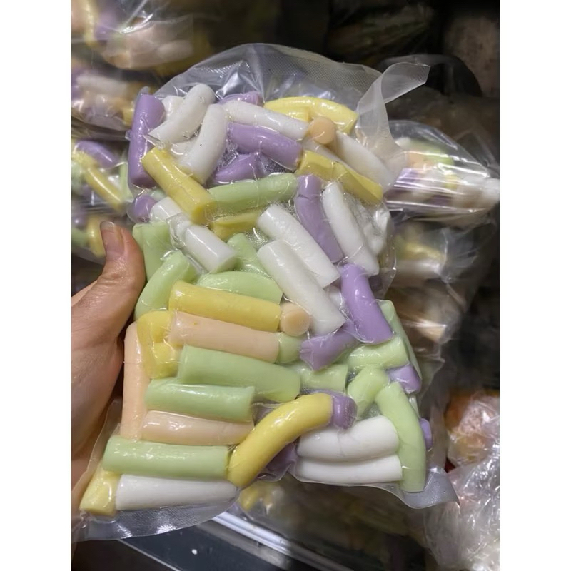 Korean Tokbokki rice cake with five-color rainbow, 1kg pack | Shopee ...