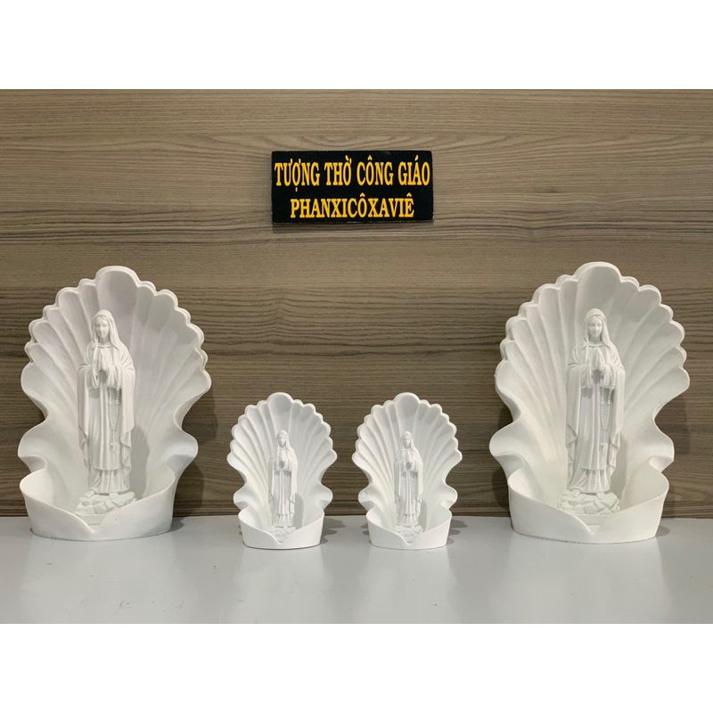 Statue of Our Lady of the Starfish (Mother of the Seashell) Stone ...
