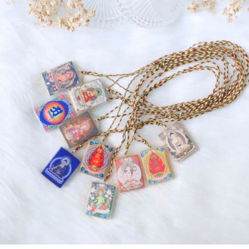 Sutra box with five-color thread strap, Prajnaparamita Heart Sutra ...