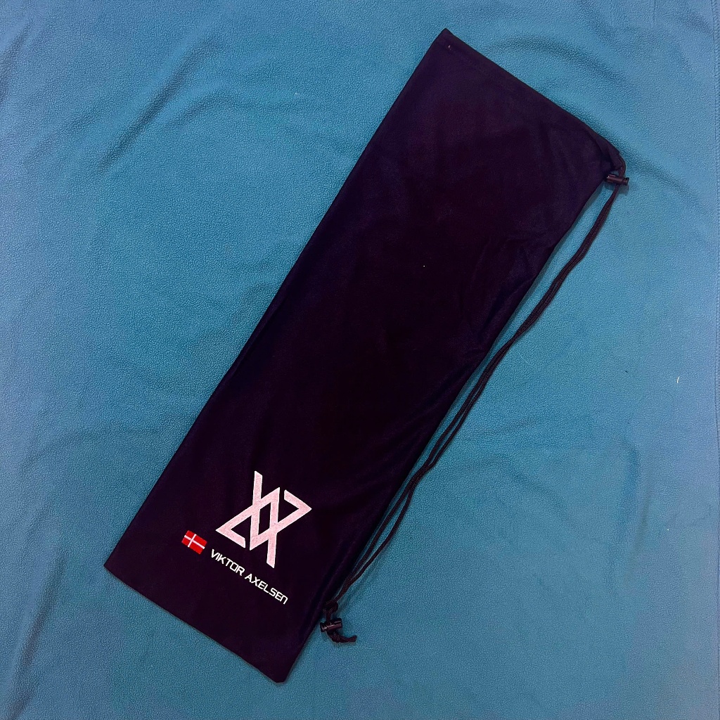 Velvet drawstring bag for badminton rackets embroidered with Viktor ...