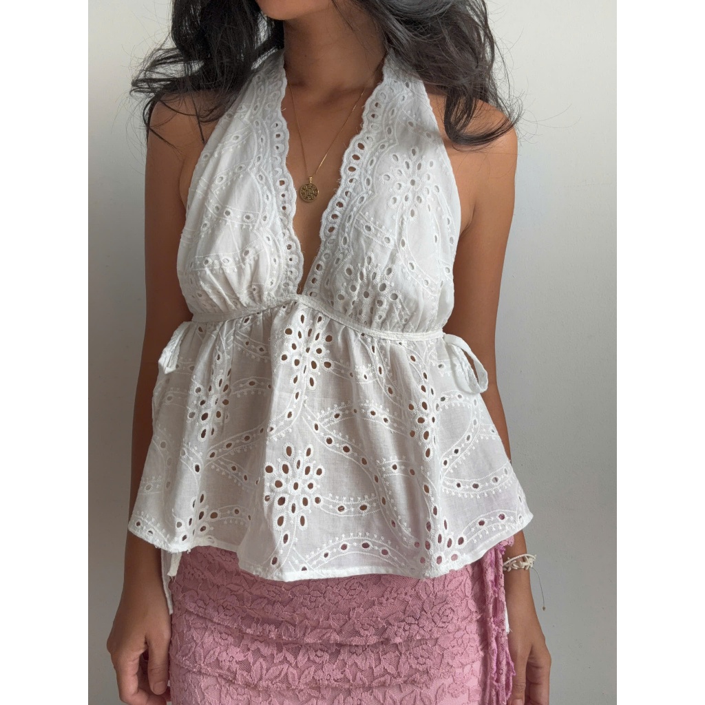 ShinaCC Lace V-Shirt - Off white main image 1