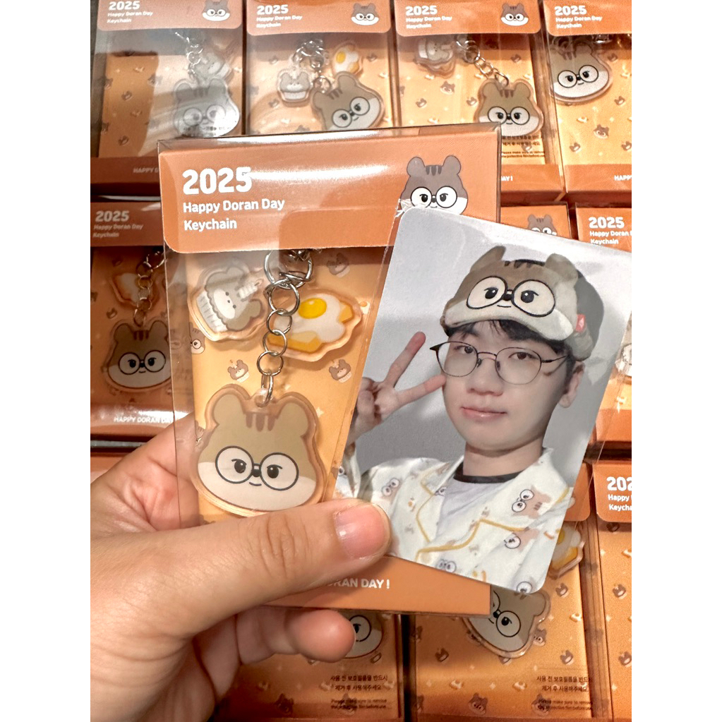 T1 FAKER/ GUMAYUSI/DORAN/KERIA/ONER BIRTHDAY KEYRING WITH CARD T1 DORAN ポーチ キーチェーン