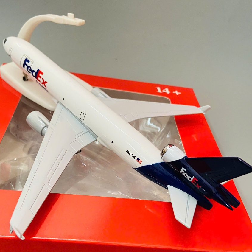 MD-11 Transport Plane FEDEX FEEDER Airlines Extremely Beautiful Metal ...