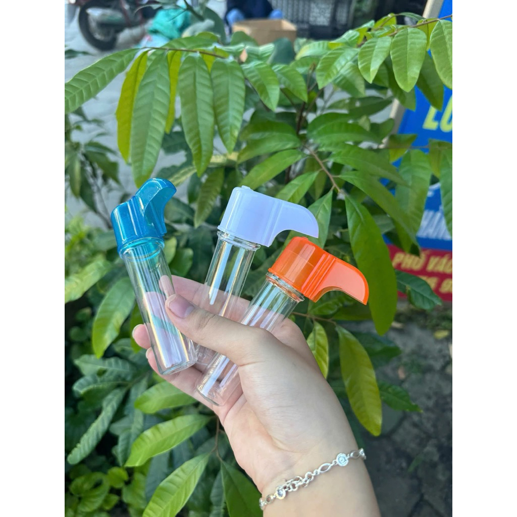 Plastic food and water containers in the shape of Crow's Beak used for ...