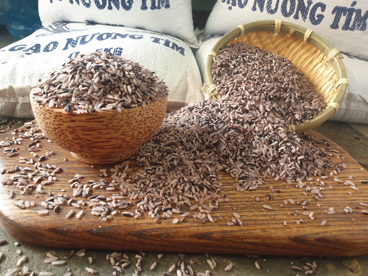 01 kg Purple upland sticky rice - Hoai Linh Dien Bien (Vacuum packed ...